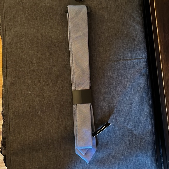 Express Reversible Tie - Picture 2 of 4